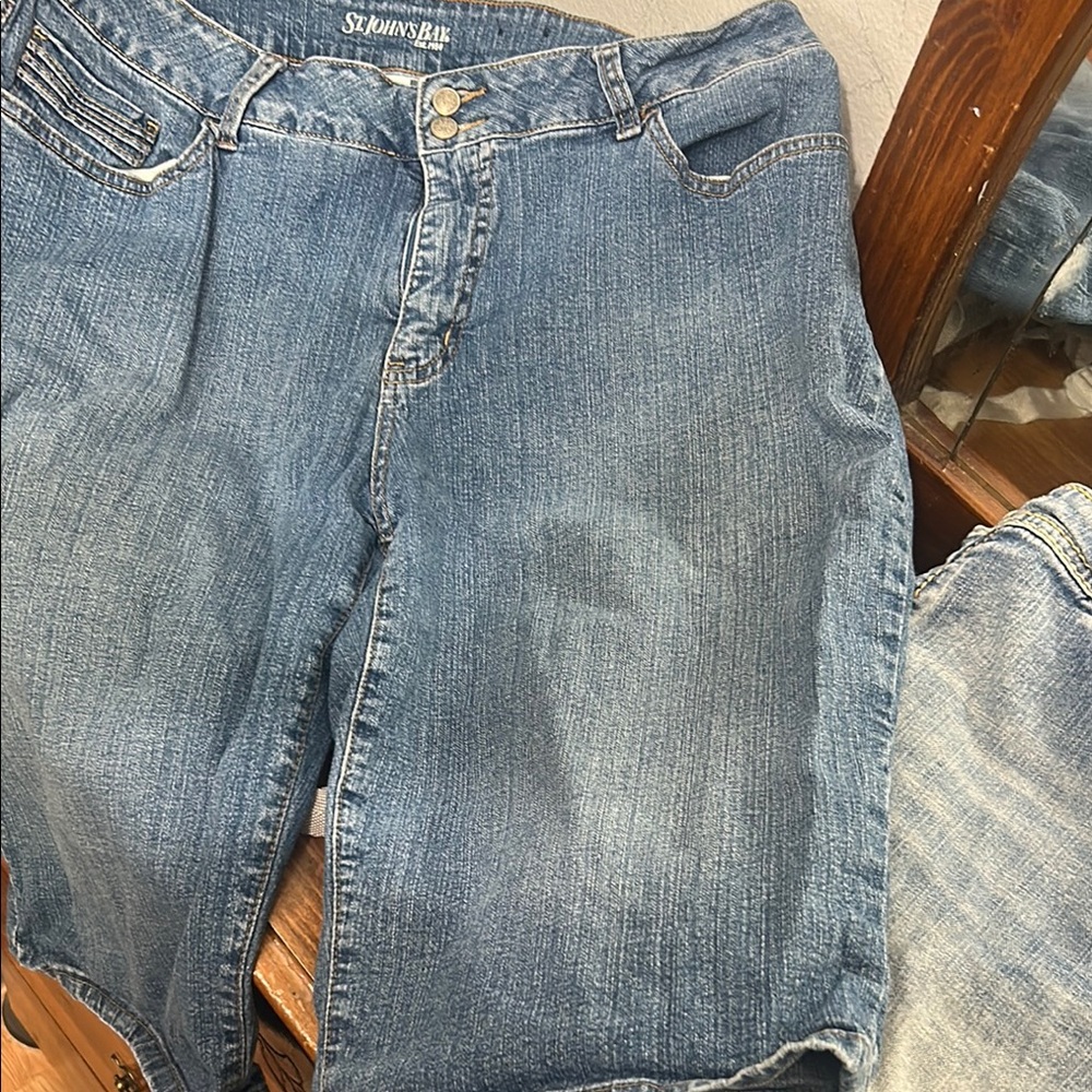 St. John's Bay Blue Ankle Cropped Jeans